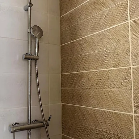 La Chouette Nimoise Apartment