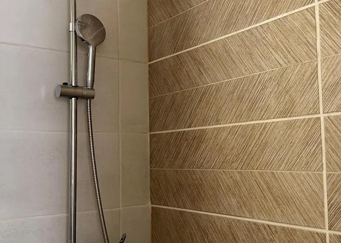 La Chouette Nimoise Apartment